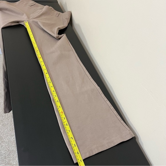 BetaBrand Classic Bootcut Dress Pant Yoga Pant Tan Khaki Twill Size Small - Picture 9 of 11